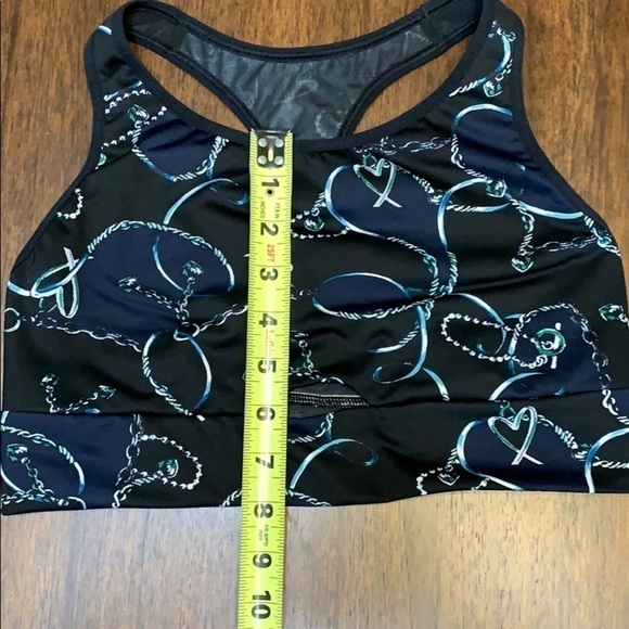 Victoria’s Secret | chain and hearts sports bra - Picture 7 of 8
